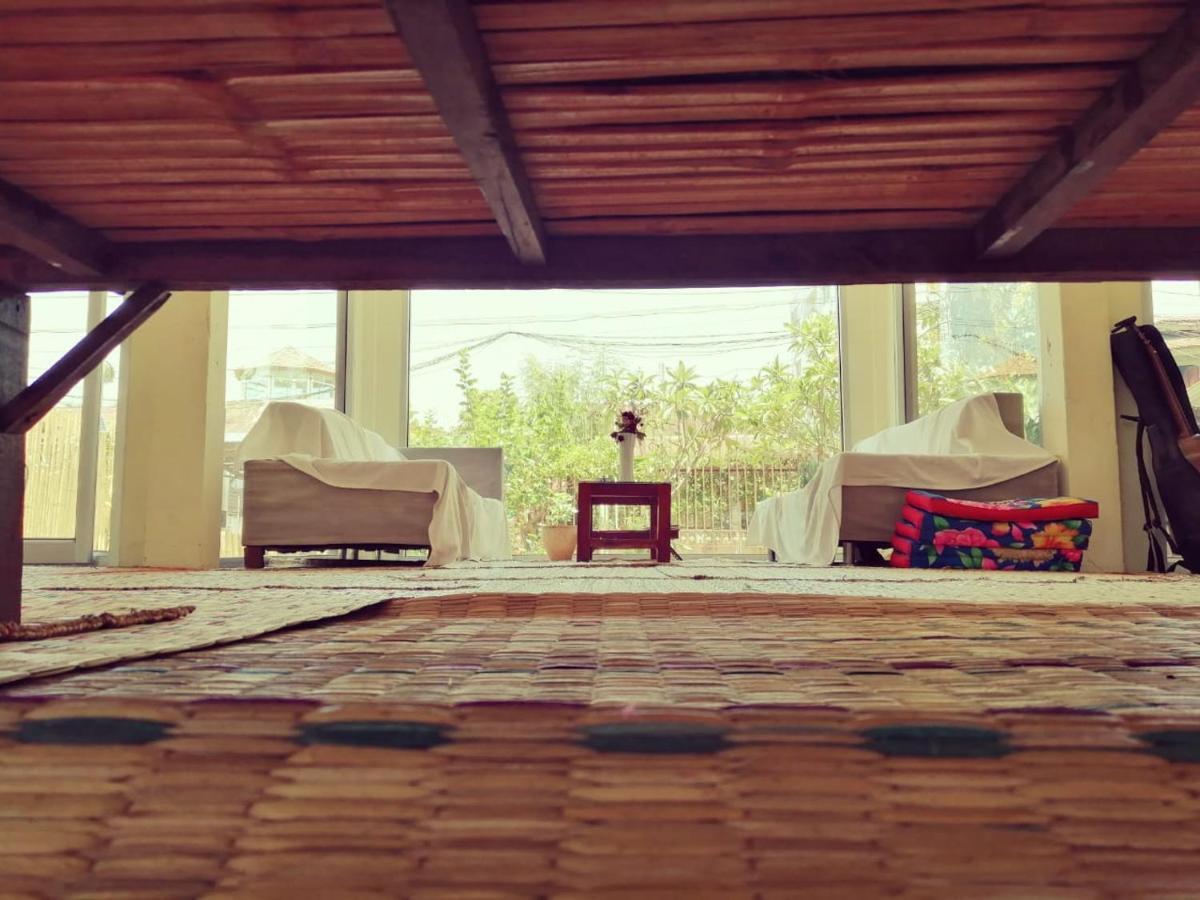 Vanpila Savannakhet Exterior photo